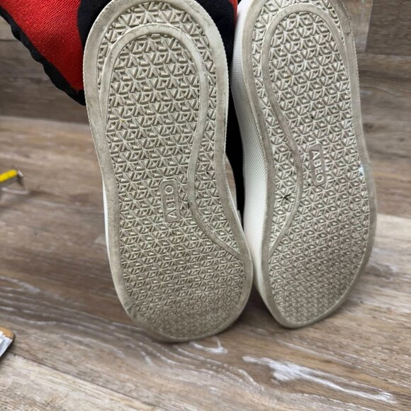 Abeo Jumpstreet Slip on Black Canvas Sneaker Women's Size 7.5 - Picture 4 of 7